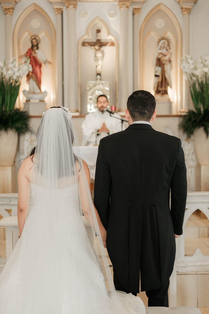 Ceremonia de boda en iglesia